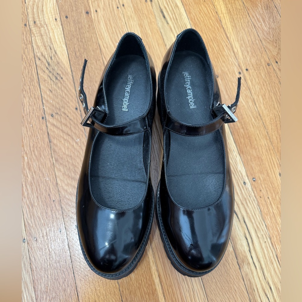 Jeffrey Campbell Black Platform Mary Janes - Size 10
Worn Once, great condition